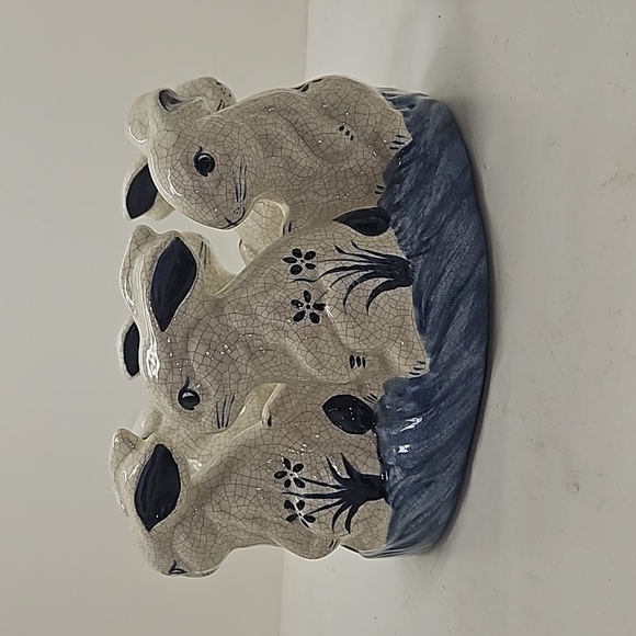 Dedham Pottery / Potting Shed Table Centerpiece 8 3/4 in. - Picture 4 of 6